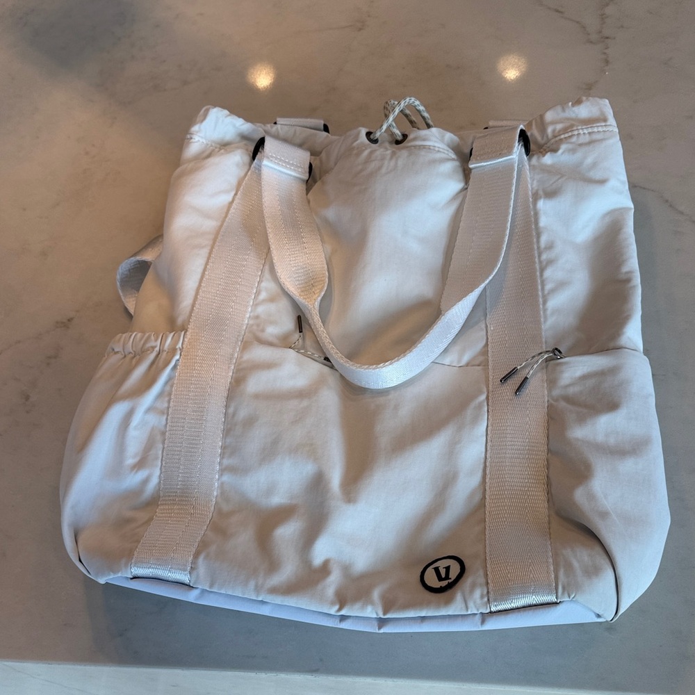 Vuori tennis / athletic bag